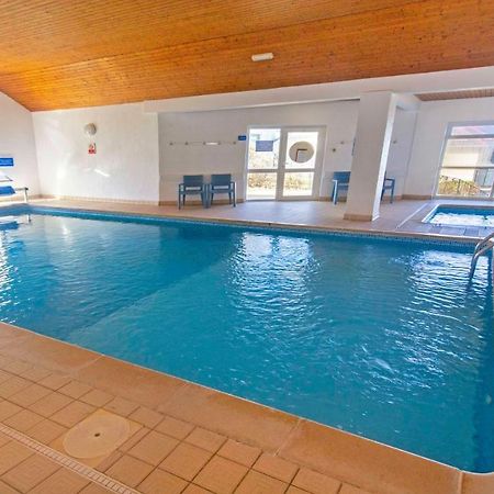 Clifton Court Apt 16 With Indoor Heated Pool & Sea Views Apartamento Croyde Exterior foto