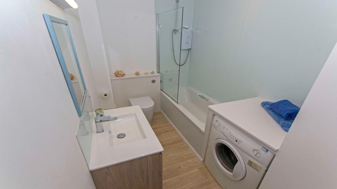Clifton Court Apt 16 With Indoor Heated Pool & Sea Views Croyde Exterior foto