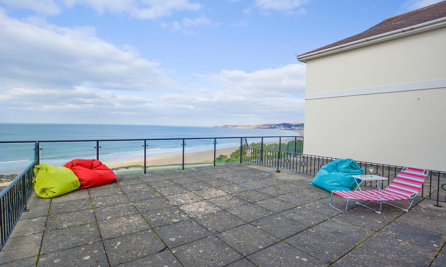 Clifton Court Apt 16 With Indoor Heated Pool & Sea Views Apartamento Croyde Exterior foto